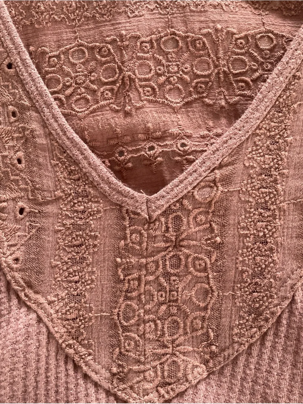 Free People Parisian nights Lace-Trim V-Neck Bell Sleeve Top women’s large mauve